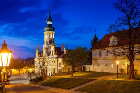 Отель Loreta Hotel  Прага